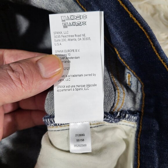 Spanx Flare Jeans High Rise Pull On Cotton Blend Size 14 Midnight Shade - Picture 10 of 16